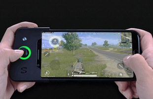 Cận cảnh Xiaomi Black Shark lúc chiến game PUBG Mobile: Mượt mà nhịp nhàng, thêm cần 'như hack'