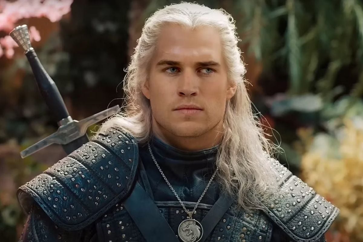 Cái Nhìn Đầu Tiên Về Liam Hemsworth Trong Vai Geralt Ở Mùa 4 The Witcher Được Tiết Lộ