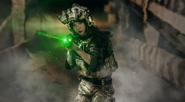 PUBG Mobile: Mãn nhãn với cosplay Night Mission của nữ đặc công xinh đẹp