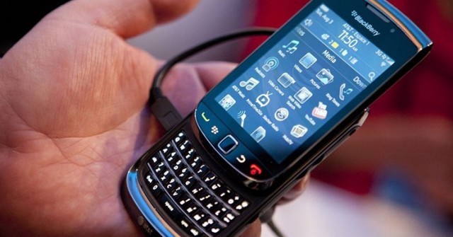 Điện thoại BlackBerry Passport sắp được hồi sinh