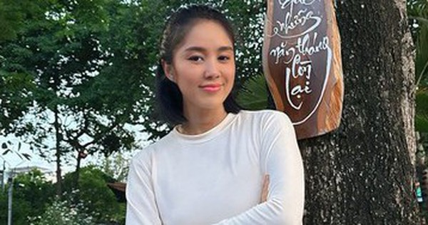 Giữa ồn ào gia đình Quý Bình, Lê Phương chia sẻ đầy ẩn ý: "Ngày mai vẫn đến..."