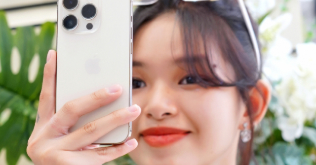 iPhone 14 Pro cũng phải 