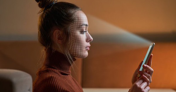 Vì sao không nên dùng Face ID để mở khóa điện thoại?