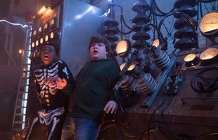 Goosebumps 2: Khuấy đảo mùa Halloween với chuyến phiêu lưu rùng rợn nhưng không kém phần thú vị