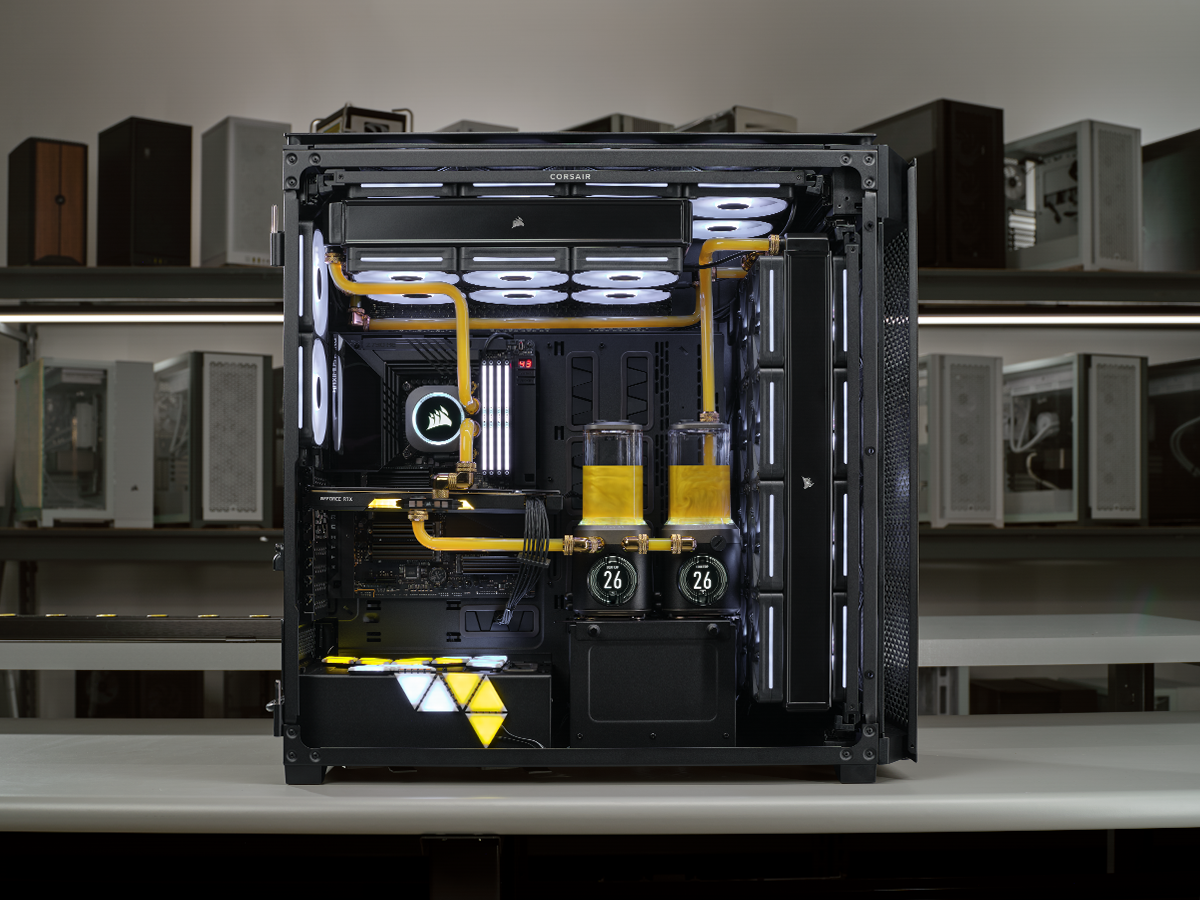 CORSAIR công bố case PC khổng lồ iCUE LINK 9000D RGB AIRFLOW Super-Tower