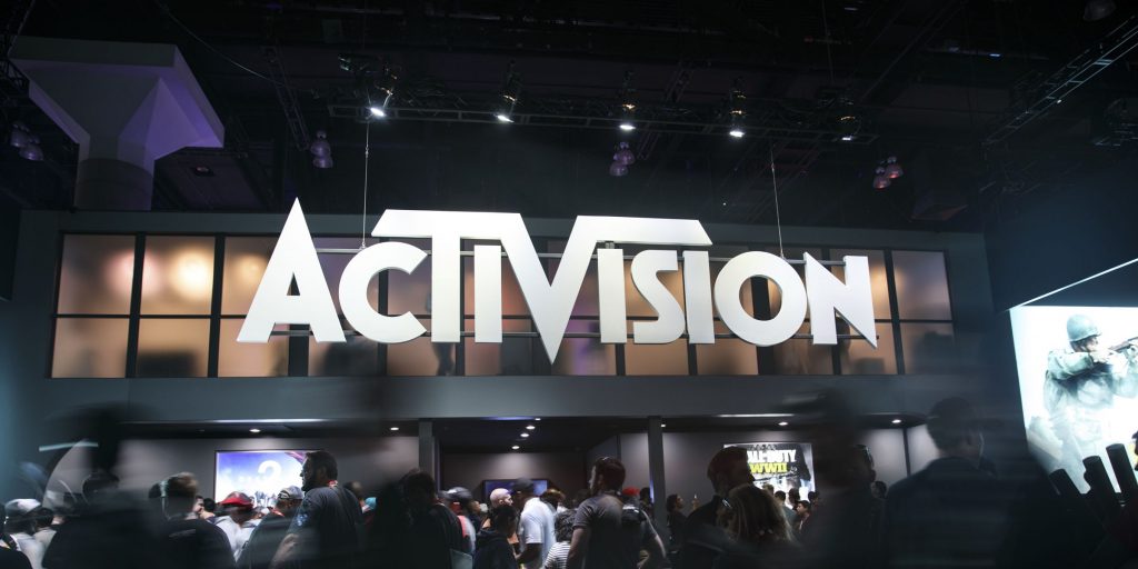 Activision Blizzard mở cuộc 'thanh trừng' hàng loạt nhân viên