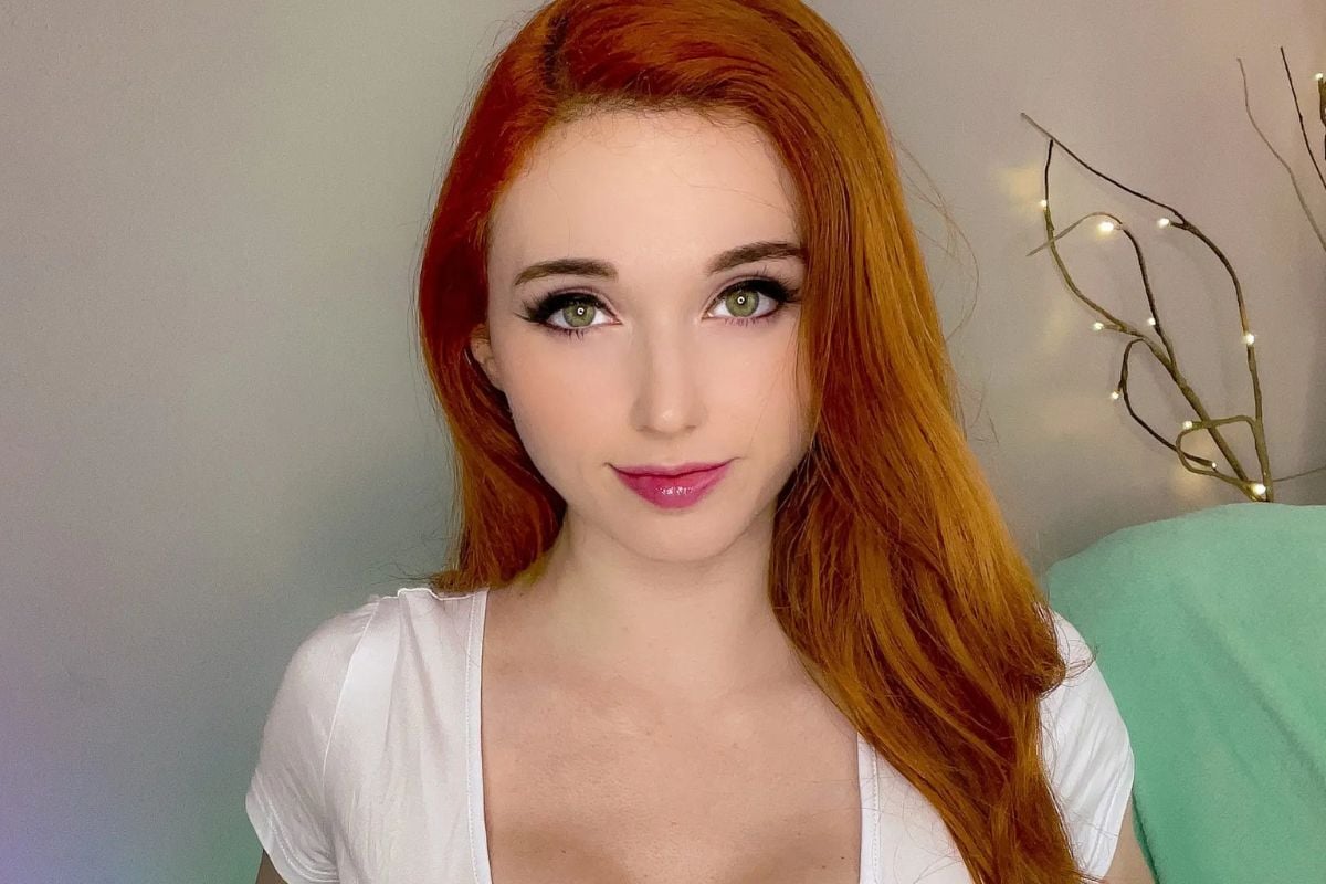 Youtube Xoá Tài Khoản Của Nữ Streamer Amouranth Vì 