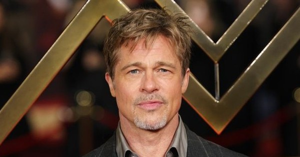 Brad Pitt vướng vào vụ lừa tình