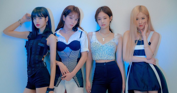 Nhân viên YG tiết lộ BLACKPINK chưa từng có nhân viên nam, lý do xuất phát từ nhan sắc đẹp 