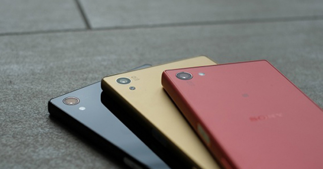 Mất bao lâu để một smartphone cao cấp trở thành giá rẻ?