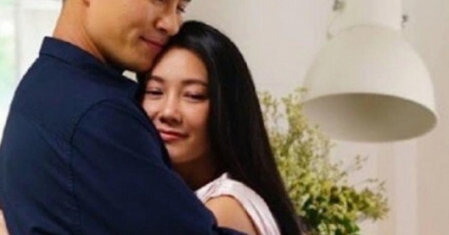 Vợ mới mất, bạn thân xinh đẹp của em đến gõ cửa giữa đêm, việc làm của cô ấy khiến tôi lập tức muốn tái hôn