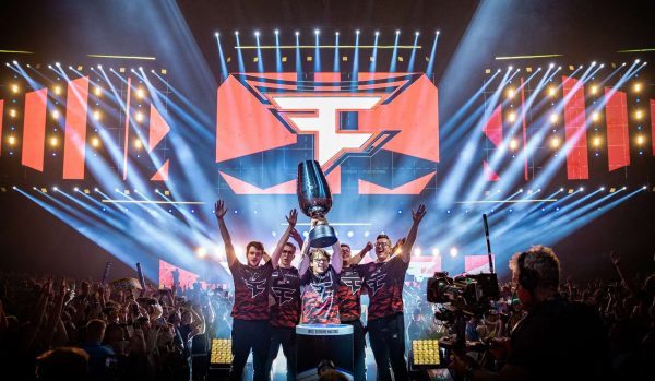 CS:GO - Nghẹt thở với Siêu Kinh Điển Natus Vincere vs Faze Clan tại IEM Cologne 2022