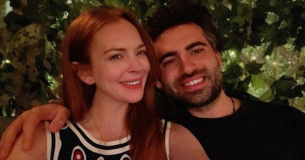 Lindsay Lohan hạ sinh con đầu lòng, chính thức làm mẹ