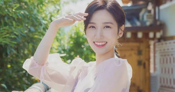 Mỹ nhân Hàn đổi đời nhờ diện áo dài Việt, cứ xuất hiện là tẩy não cả thế giới!