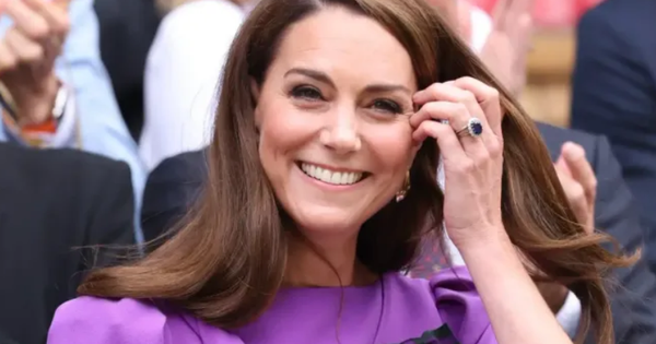 Công nương Kate Middleton trở lại làm việc sau hóa trị