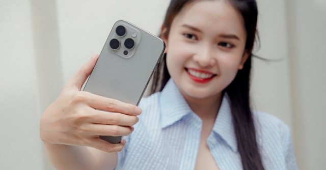 Top smartphone cao cấp đang được giảm giá đậm nhất tháng 11