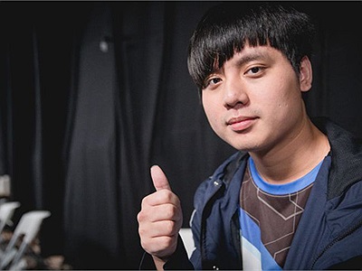 Ngôi sao đường giữa Maple lần đầu tiên hé lộ lí do rời Flash Wolves trước với báo giới