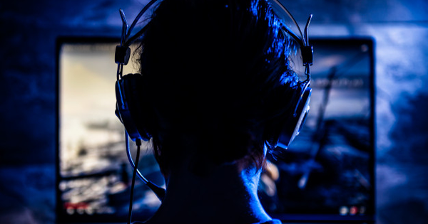 Esport Gamer: Khi con người và công nghệ cộng sức làm nên màn trình diễn lôi cuốn hàng triệu khán giả