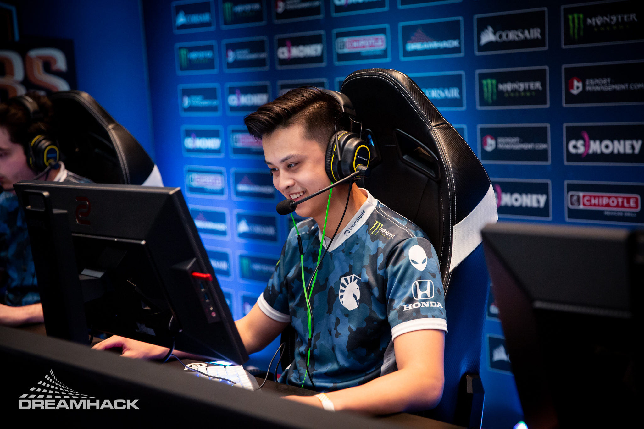 EG chính thức chiêu mộ thành công Stewie2K từ Team Liquid