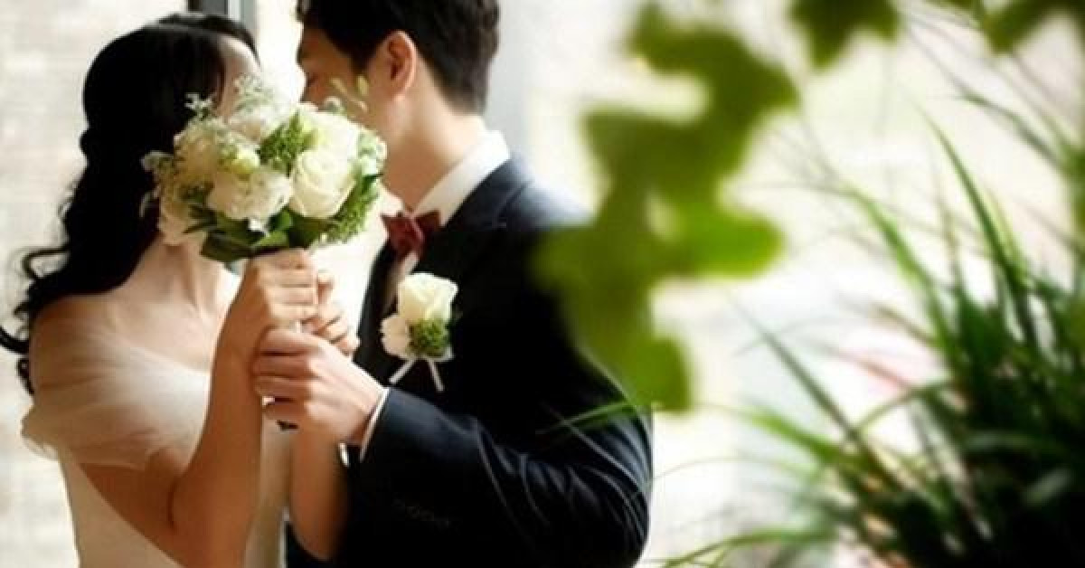 Bật khóc trong đám cưới, cô dâu thừa nhận mình không có tình yêu với chồng