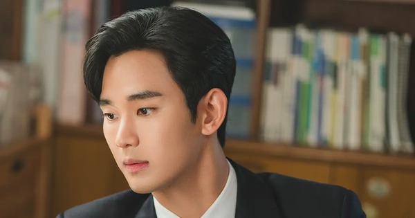 Kim Soo Hyun đòi hủy show