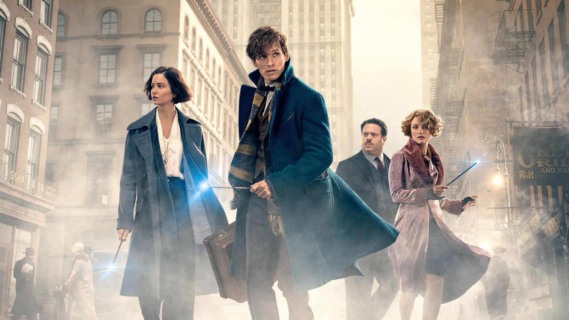 Fantastic Beasts là series phim gặp nhiều 'sóng gió' nhất của Warner Bros