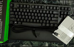 Razer Huntsman V2 TKL Optical - Bàn phím cơ quang học siêu bền bỉ