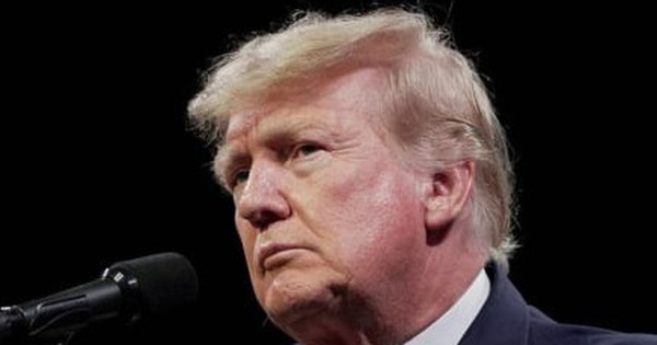 Ông Trump chúc ông Biden chóng bình phục