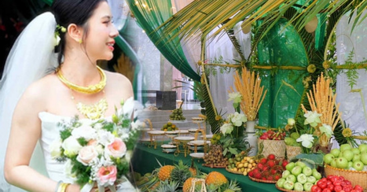 Cô dâu miền Tây được tặng 6 tạ trái cây, khách ăn no còn được gói mang về