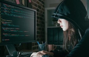 Các Hacker chiến đầu ngoài đời thực có căng thẳng như trên phim ảnh không?