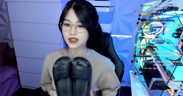 Khoe đôi dép cao su 12 triệu, nữ streamer Thủy Tiên khiến cư dân mạng 