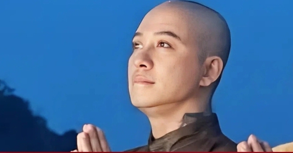 Lý do ca sĩ Tuấn Hưng bất ngờ cạo trọc đầu