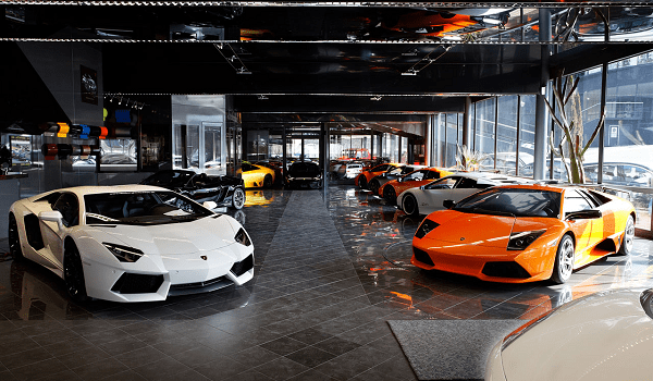 Tài sản sụt giảm, các triệu phú tiền điện tử vẫn mạnh tay vung tiền mua siêu xe Lamborghini