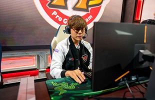 LMHT: Teddy gánh team cực mạnh, SKT thêm lần nữa hủy diệt RNG để ghi tên mình vào vòng Tứ kết