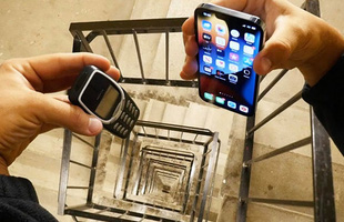 iPhone 13 Pro và Nokia 3310 cùng thả rơi từ tầng 20, ai là kẻ chiến thắng