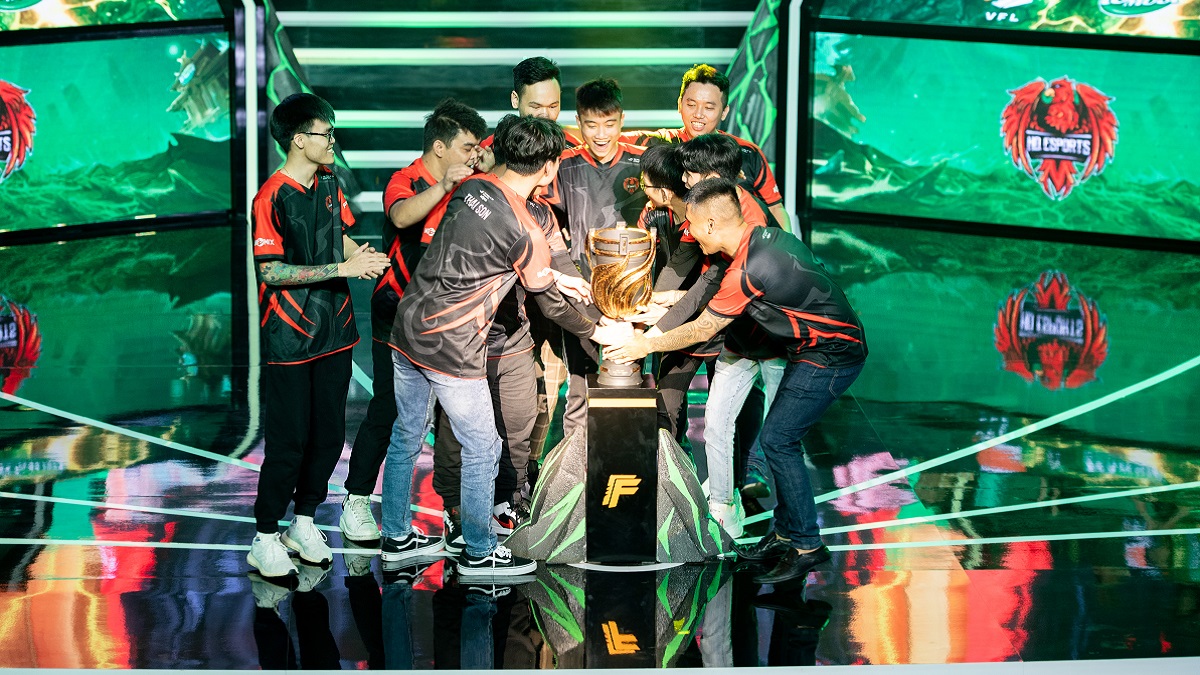 Ma Gaming và HQ Esports lên ngôi vô địch lần đầu tiên tại Yomost VFL Summer 2022