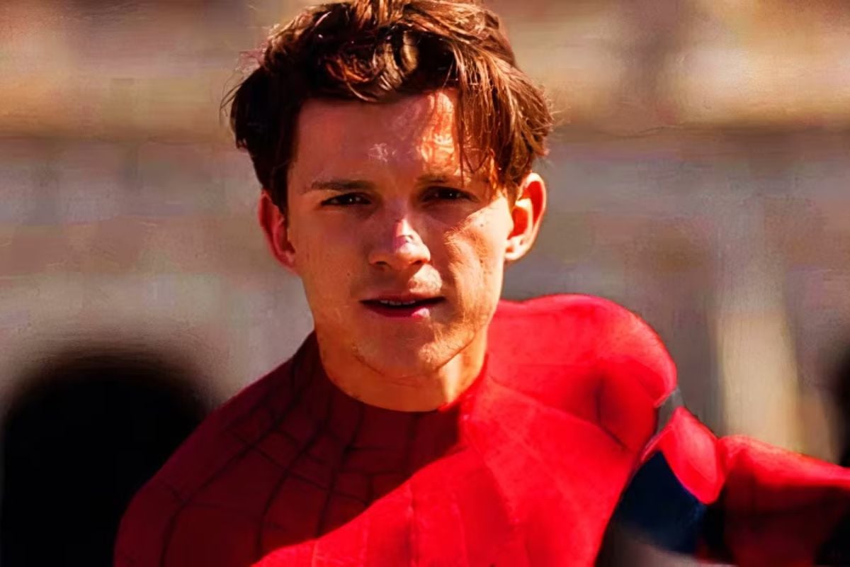 Tom Holland Và Bạn Gái Zendaya Phấn Khích Nhảy Nhót Sau Khi Đọc Kịch Bản Phim Spider-man 4