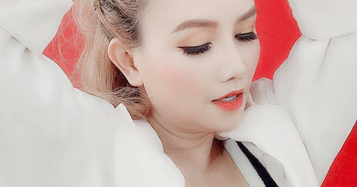 Bị chồng cũ đánh gãy mũi, 