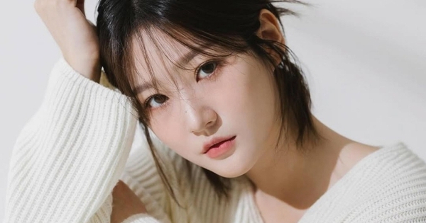 Trước khi qua đời, Kim Sae Ron lên sân thượng khóc nức nở vì lời xin lỗi muộn màng từ phóng viên Hàn