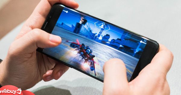 Từ 19k có ngay loạt phụ kiện chơi game cho smartphone để leo rank ''ầm ầm