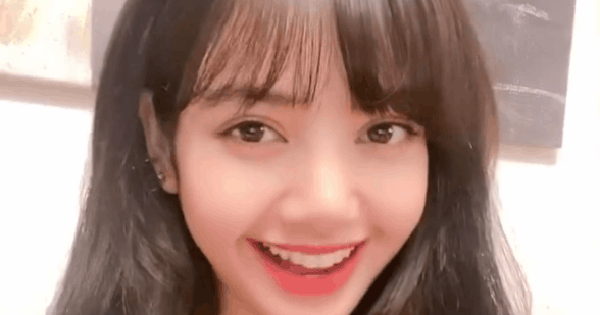 Lisa (BLACKPINK) khoe 