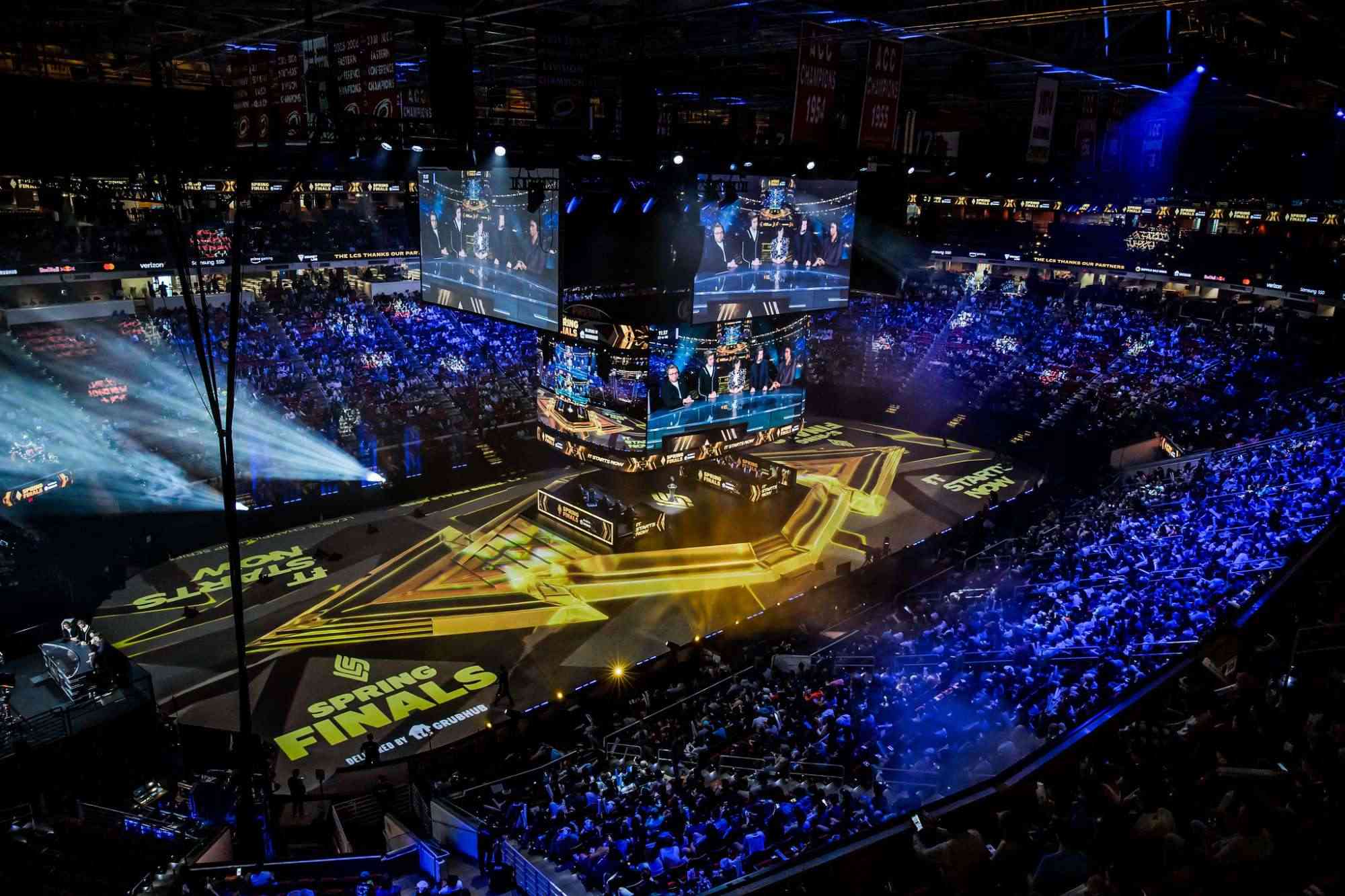 Các đội LCS bị tố nhận của Riot Games 30 triệu USD nhưng không chịu phát triển giải trẻ