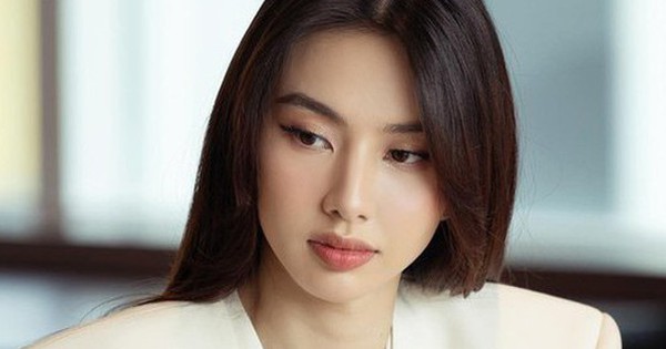 Trước khi bị khởi tố, tài khoản mạng xã hội của Hoa hậu Thùy Tiên bất ngờ "sáng đèn" sau hơn một tháng im lặng
