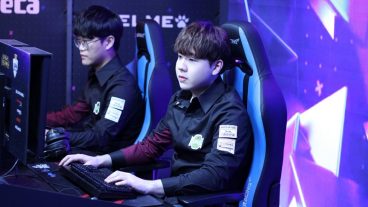 Đã đứng bét bảng LCK, Jin Air còn phải tạm chia tay 1 xạ thủ vì lí do sức khỏe! - eSports