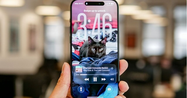iOS 26 gây sự cố kỳ lạ khiến người dùng iPhone than trời