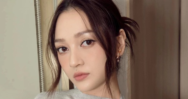 Bảo Anh cập nhật tình hình mới nhất về chuyến bay ra Hà Nội bị ảnh hưởng mưa bão