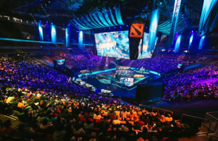 Làm gì khi không thể đến Rogers Arena xem Chung Kết The International 8?