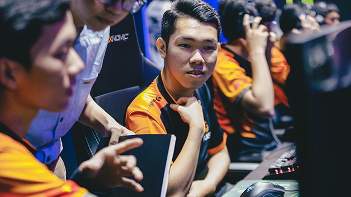 Trực tiếp VCS mùa Hè 2020 Playoffs vòng 1: Team Secret phục hận Flash?