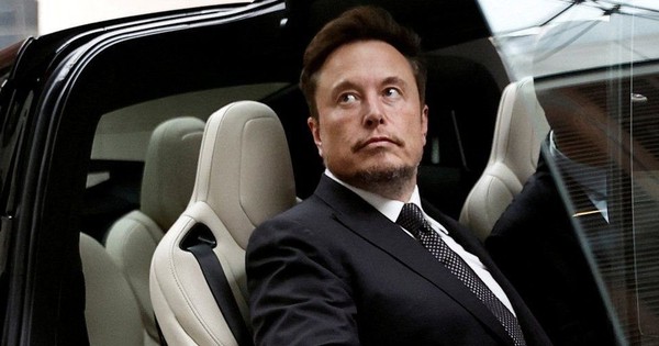 Elon Musk có biểu hiện lạ thường: Dọa đến tận nhà… đánh nhau với Mark Zuckerberg, các nhà đầu tư của Tesla, Twitter như ngồi trên đống lửa