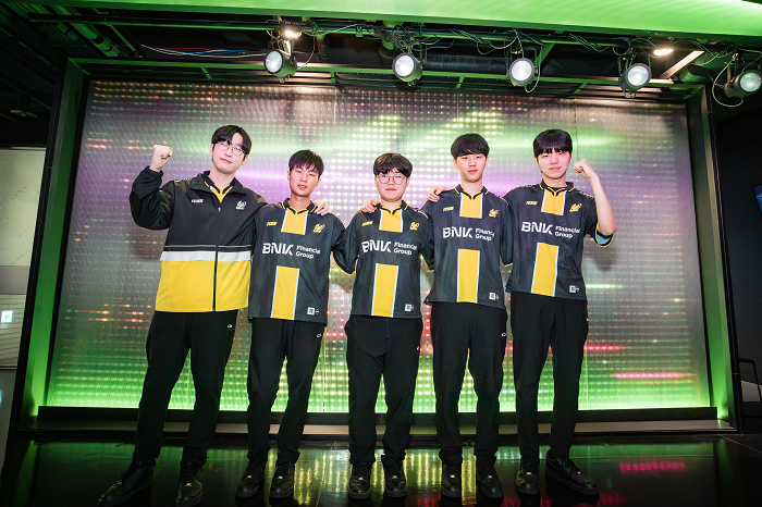 Ryu thừa nhận FOX “không thể sánh với các đội top đầu” ngay trước playoffs LCK Mùa Hè 2024